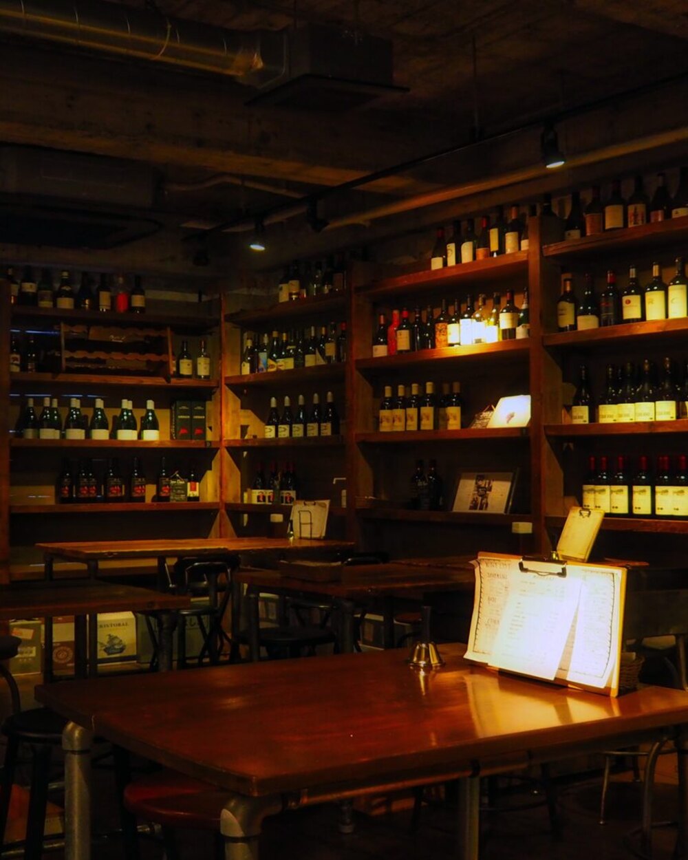 Wine Kura Greco interior